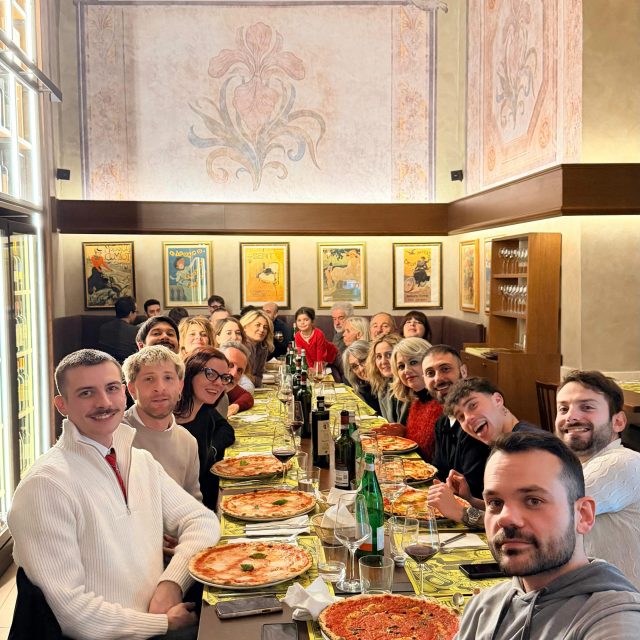 ✨🎄 Buone Feste a tutte le nostre clienti 🎄✨
Grazie di cuore per la fiducia, l’affetto e la bellezza che ci regalate ogni giorno.
In questo video vi portiamo con noi dietro le quinte di Renato Firenze, tra sorrisi, dettagli e l’energia speciale di questo periodo.
Che siano feste piene di luce, serenità e nuovi inizi ✨🎁